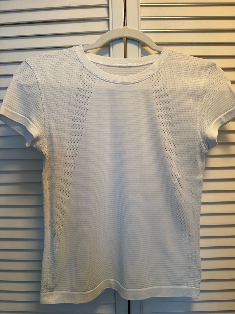 Lululemon Women’s White Short-Sleeve Performance Tee